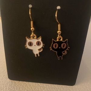 🖤 (2 for $15) Handmade Kitty Earrings